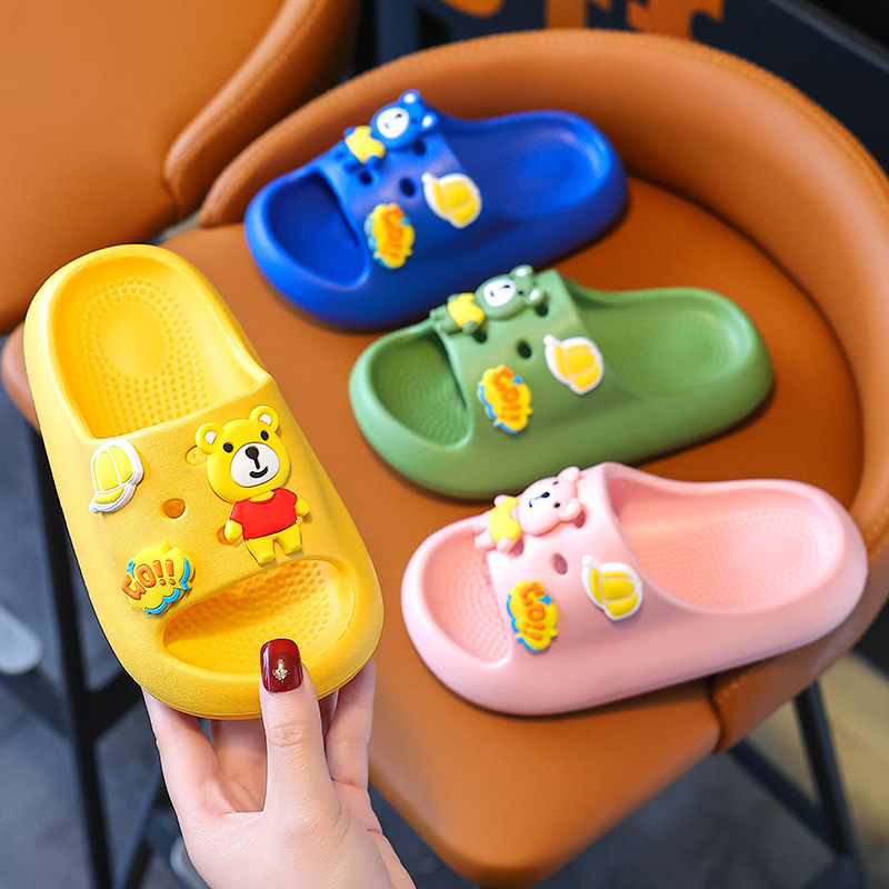 Children's sandals summer boys and girls home non-slip shit feeling bath medium and big Children Baby parent-child children's sandals