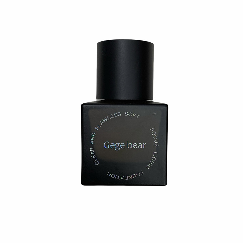 Gege bear base líquida de coque suave transparente, hidratante, hidratante, impermeable, crema duradera para la piel.