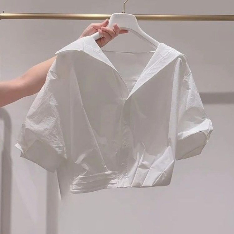 超見栄えの良いネイビーブルーラペルパフスリーブシャツ女性用2025夏新作レイジースタイルルーズショートトップトレンディ|undefined