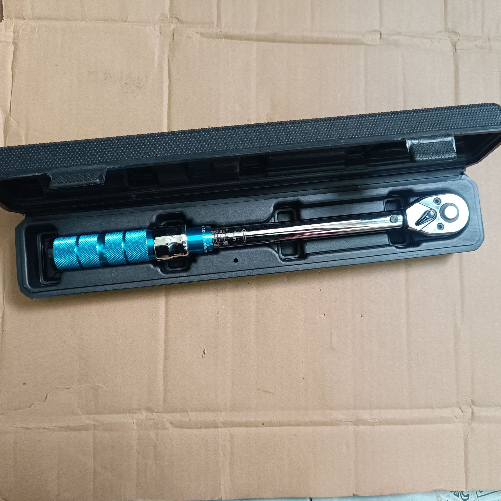 Llave de torque preestablecida llave de torque multifuncional llave de torque cromado 45 # mango de acero Escala de grabación en relieve