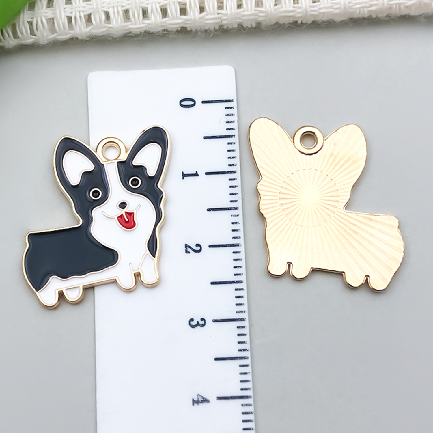 흑백 코기 1마리 23x22mm-1.6g-23002