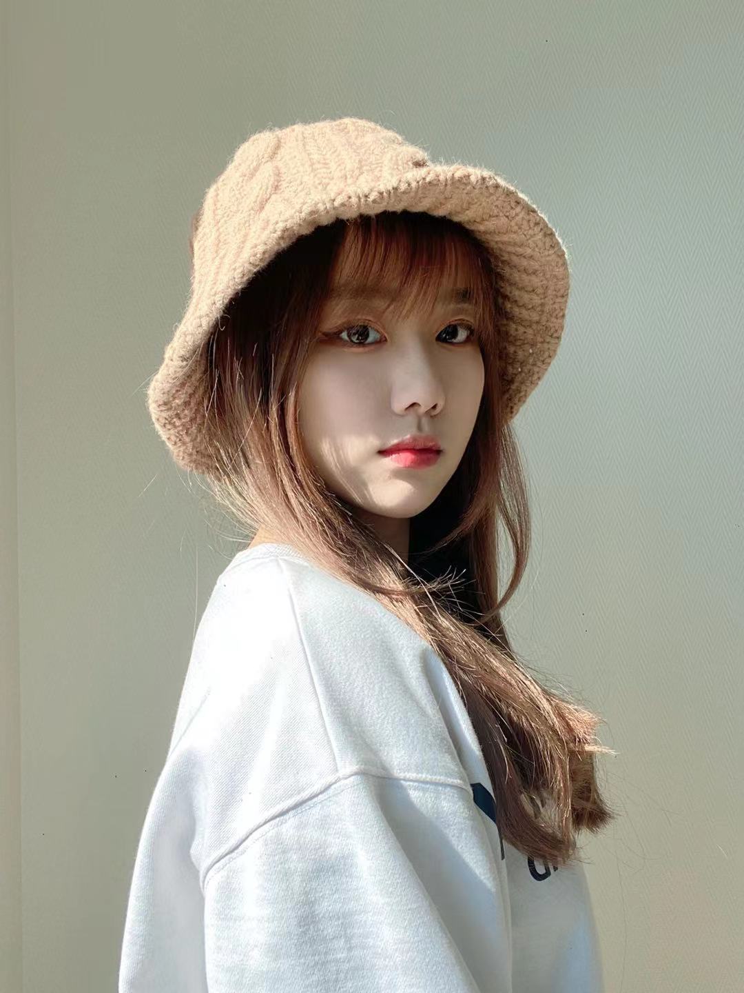 麻花渔夫帽模特图