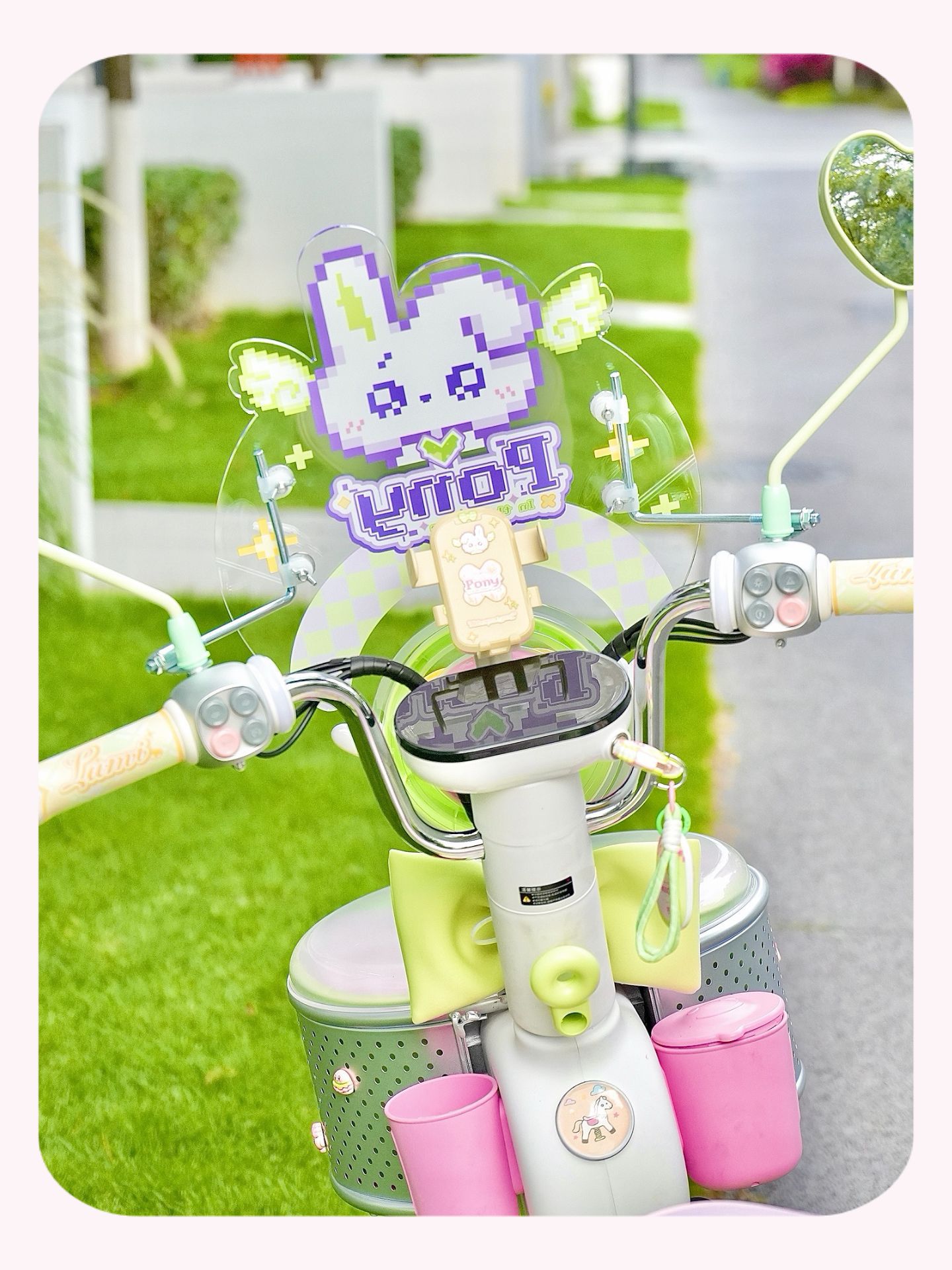 Suitable for Aima Metaverse Pony, Yadi, Tailg, and Niu Electric Scooters Front Windshield Decoration and Windscreen Accessories
