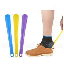 ��ɫ����Ь�β����ˑ��˴�Ь��Ь�������ЋD������Ь�鴩Ь��