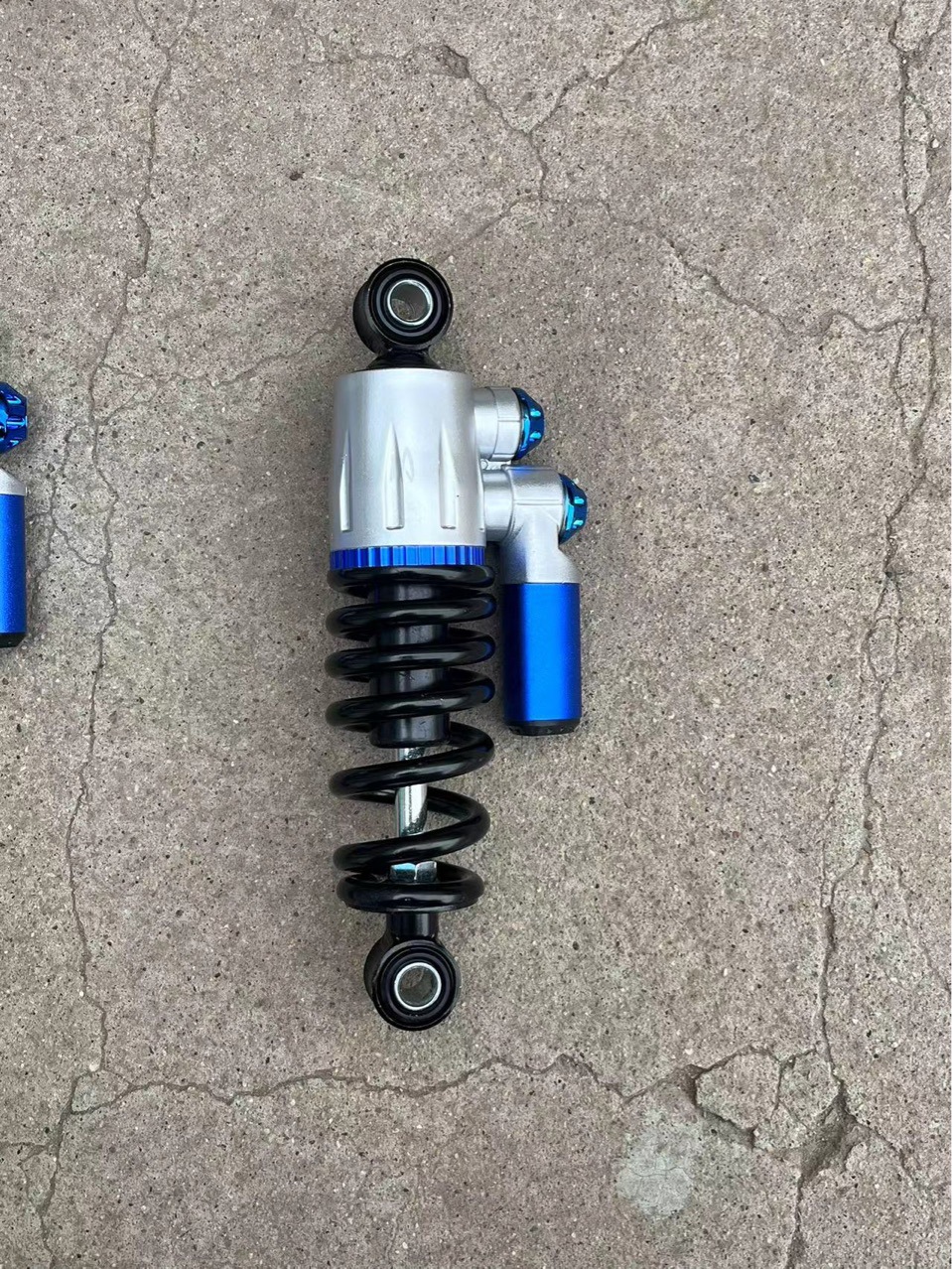 Amortiguador amortiguador moto de nieve amortiguador de litio tranvía amortiguador