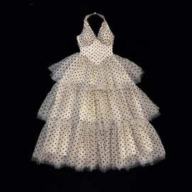 氛围感惊艳夏日连衣裙超仙绝美女孩赫本风脖点挂脖高腰长裙子