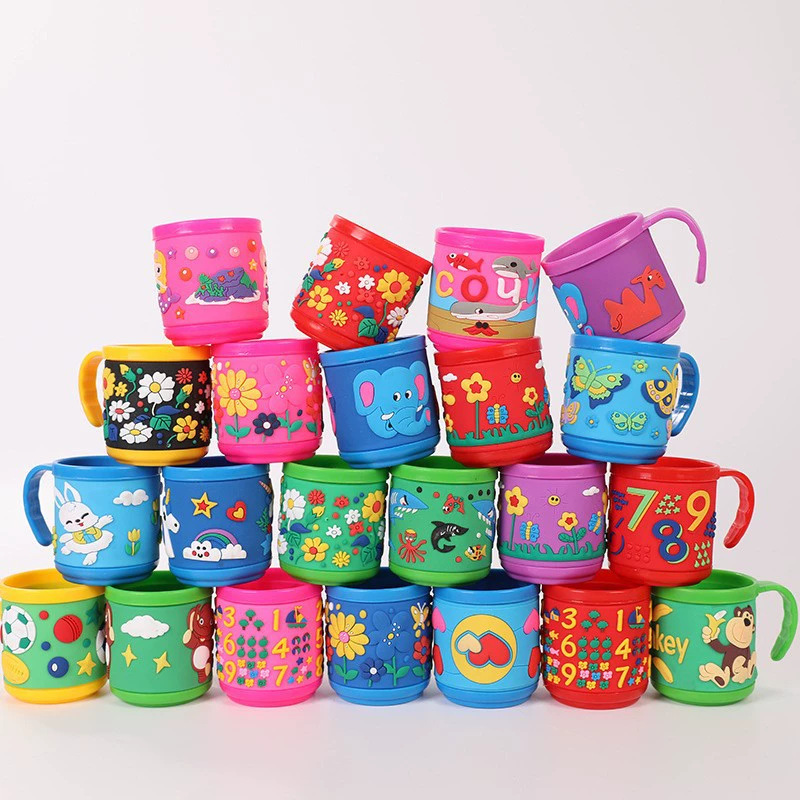 Fábrica directa spot tazas de niños creativas de dibujos animados de PVC tazas de agua de leche para niños 200ml al por mayor