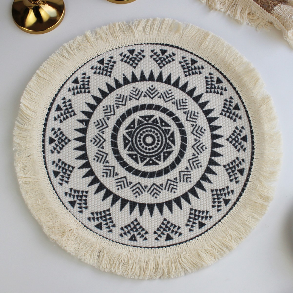 클래식 흑백 꽃 - 삼각형 라인