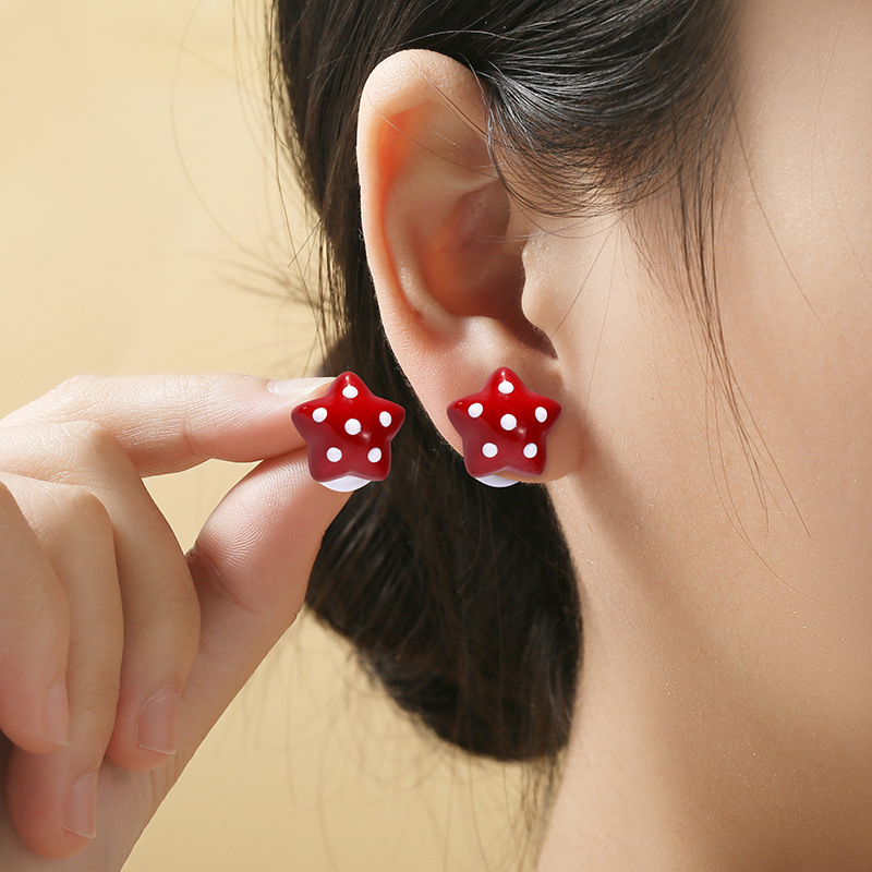 安可拉红五角星波点耳环女秋冬高级感后挂式珍珠耳钉温柔气质耳饰