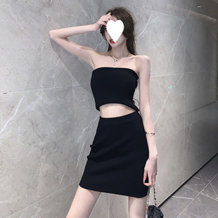 2025 New Retro Style Striped Hot Girl Knitted Short Chest-Wrapped Top High-Waisted Hip-Covering Skirt Suit