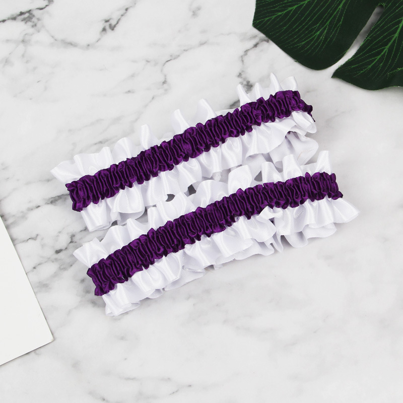 흰색 배경 보라색