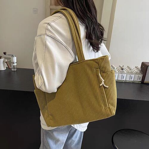 Corduroy bag for women large capacity new autumn and winter casual one-shoulder shopping bag high-end commuting toy bag