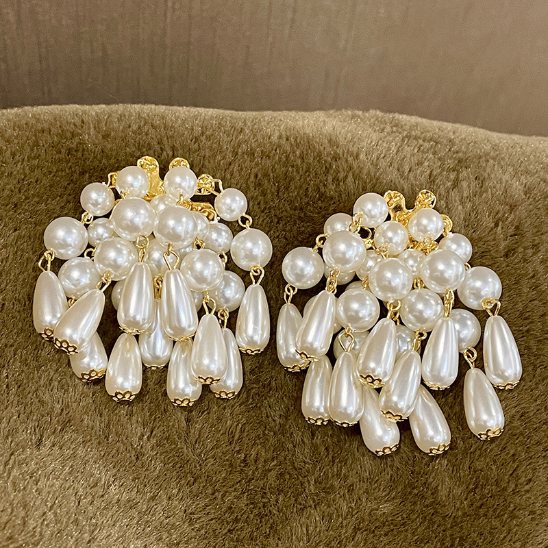 Orecchini a lobo vintage con perle e nappe in argento 925_voghion.com