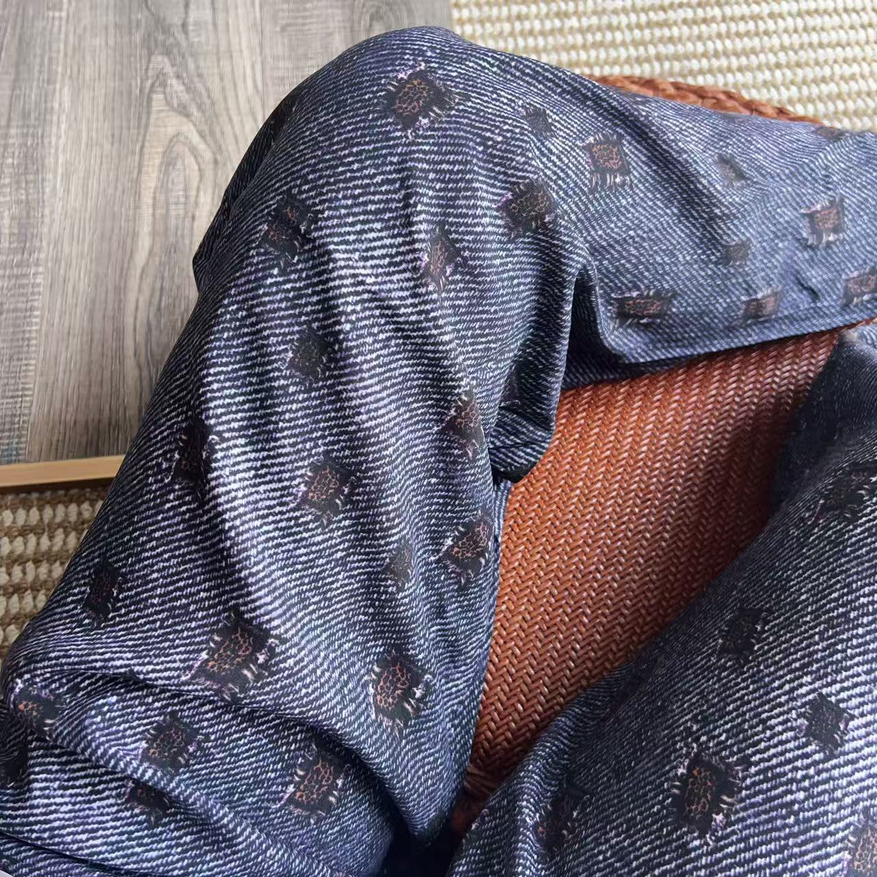 데님 레오파드 (Denim Leopard)