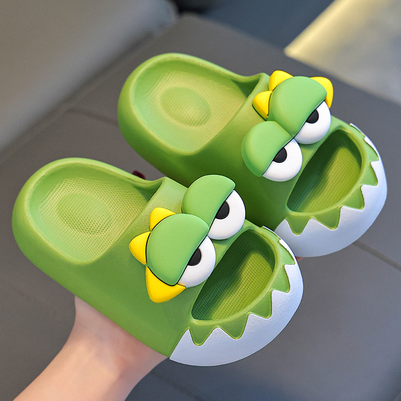 Zapatillas frías para niños de verano, niños y niñas pisando la sensación de excremento antideslizante antichoque baño para niños mayores en la playa zapatillas frías