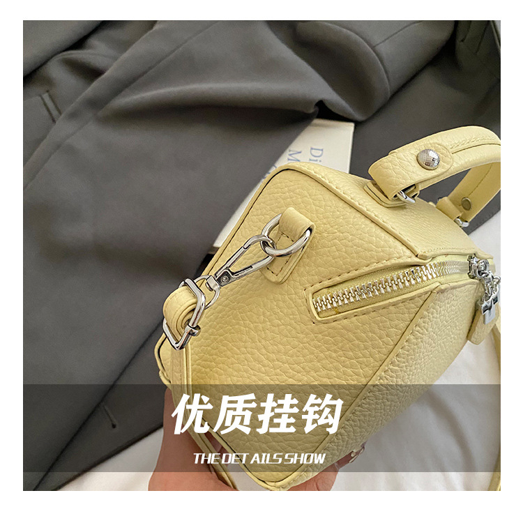 Korean retro fashion hand-held box bag for women 2025 new trendy and versatile small square bag, a niche and simple crossbody bag undefined