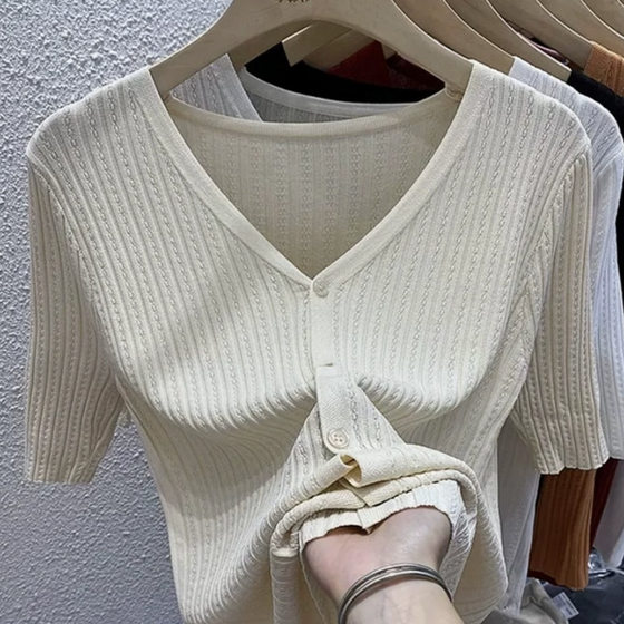 New Year's Red Ice Silk V-Neck Short-Sleeved T-Shirt Women's 2025 Spring and Summer Half-Sleeved T-Shirt Knitted Cardigan Inner Wearing Outer Wearing Top
