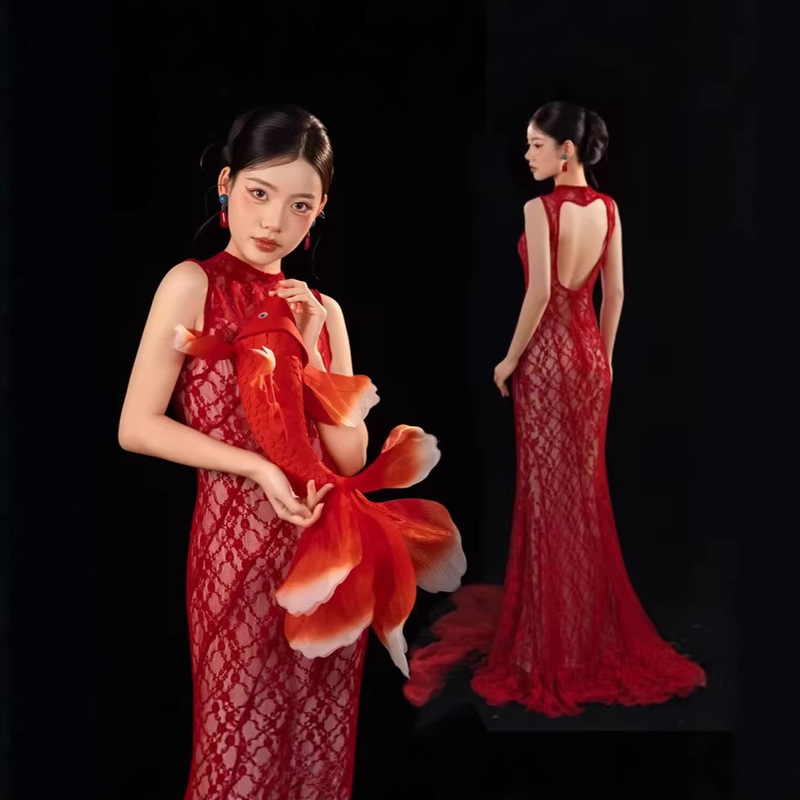 Photo Studio Chinese-Style Red Sleeveless Fishtail Engagement Gown Bridal Robe High-End Dress Lace Photography Clothing Photo Studio Chinese-Style Red Sleeveless Fishtail Engagement Gown Bridal Robe High-End Dress Lace Photography Clothing