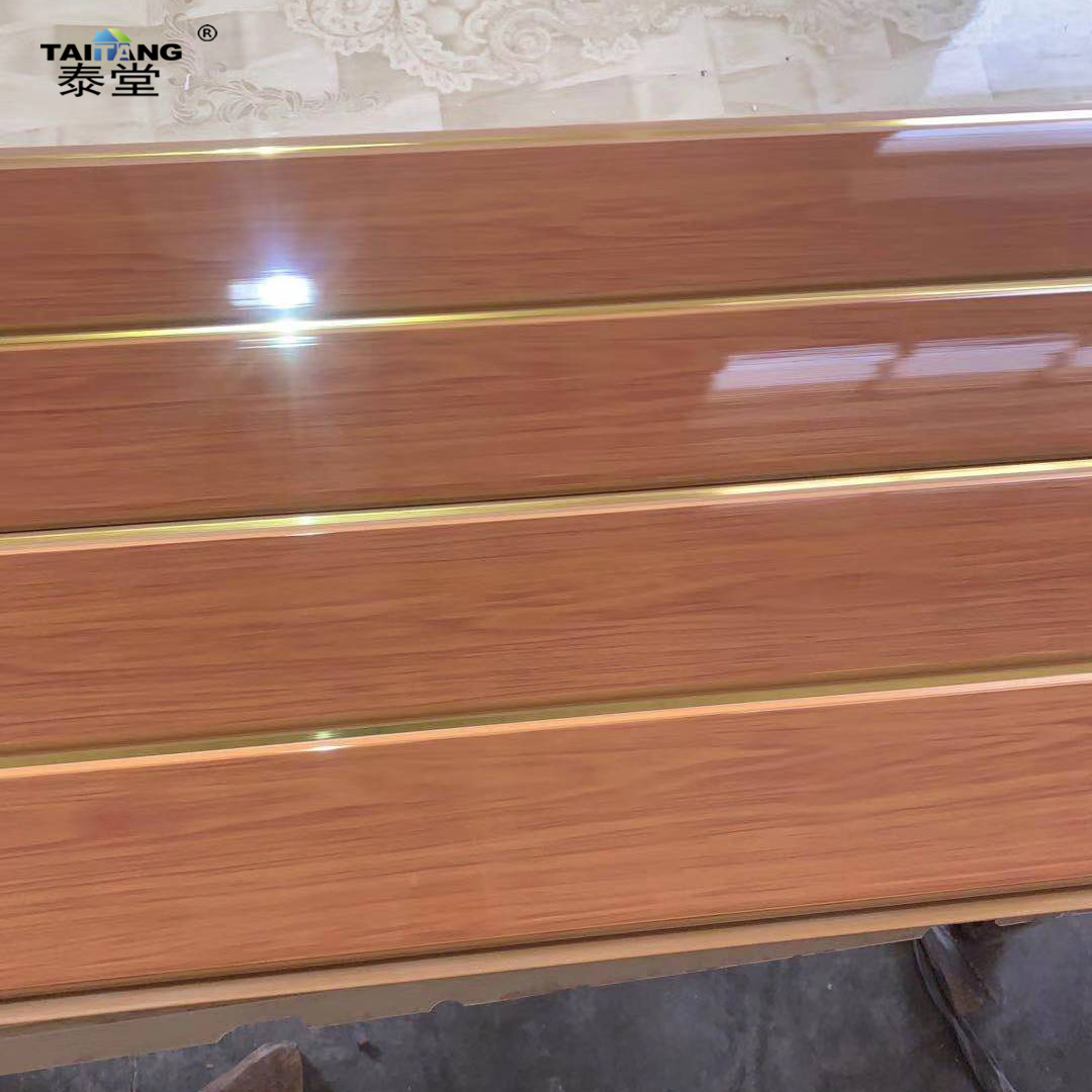 Pvc Plafond Normal Efecto de la madera Pvc Ceiling Panel 8Mm Ceiling