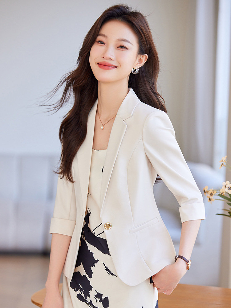 2025年春夏秋季新款七分袖小西装领外套女职业休闲优雅时尚气质潮