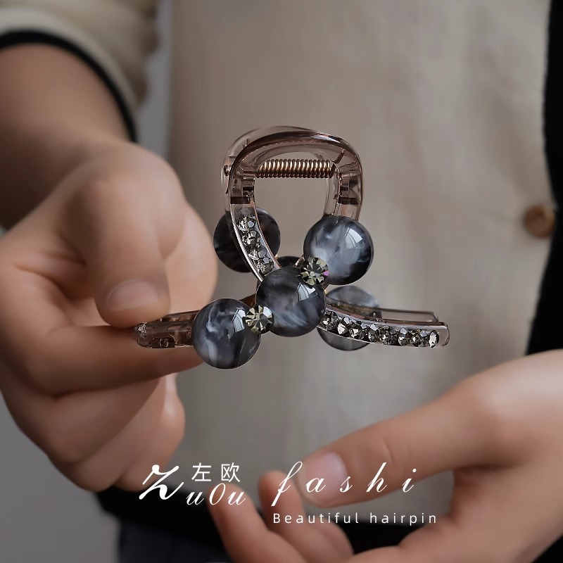 髪の量が少ない人向けのミディアムサイズのグリッパー、高級パールラインストーンヘアピン、後頭部ヘアピン、シャーククリップヘッドドレス