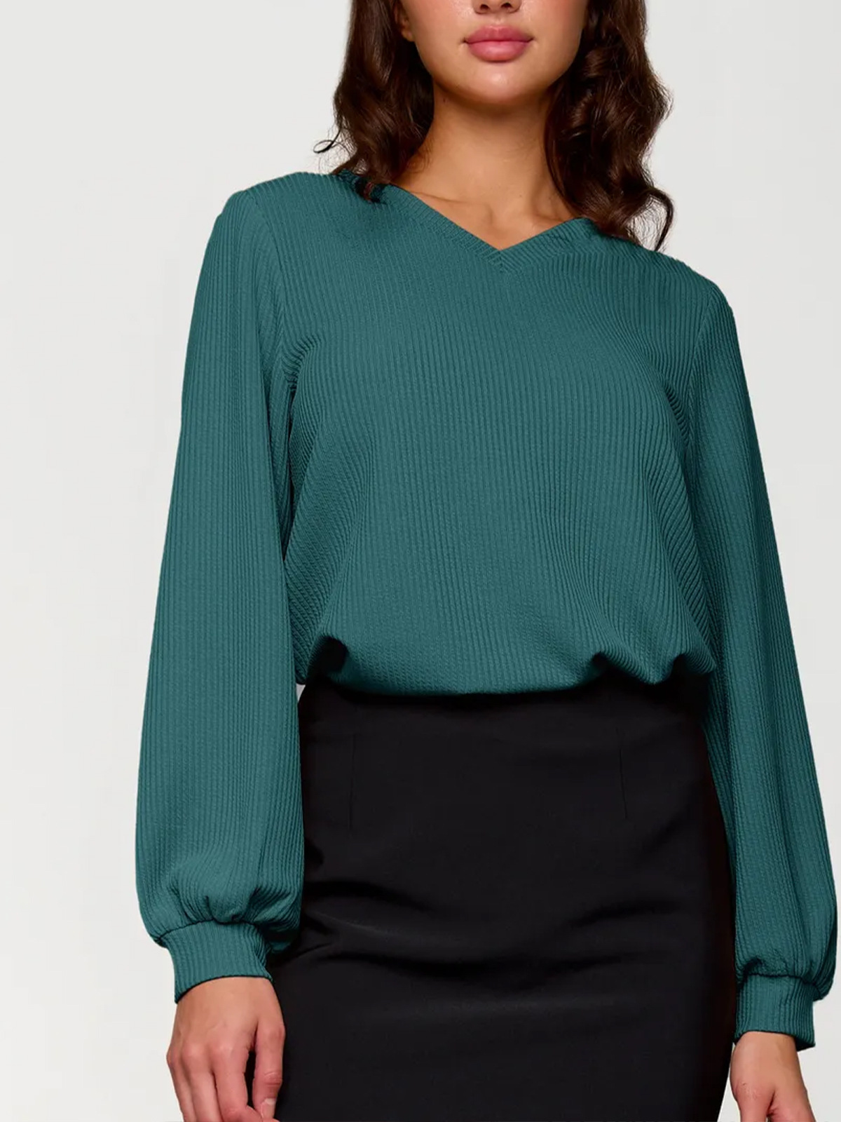 Comercio extranjero ropa de mujer transfronteriza Rusia explosión otoño invierno camisetas de punto de color sólido al por mayor fabricantes de camisetas de punto suéter de cuello en V mujeres