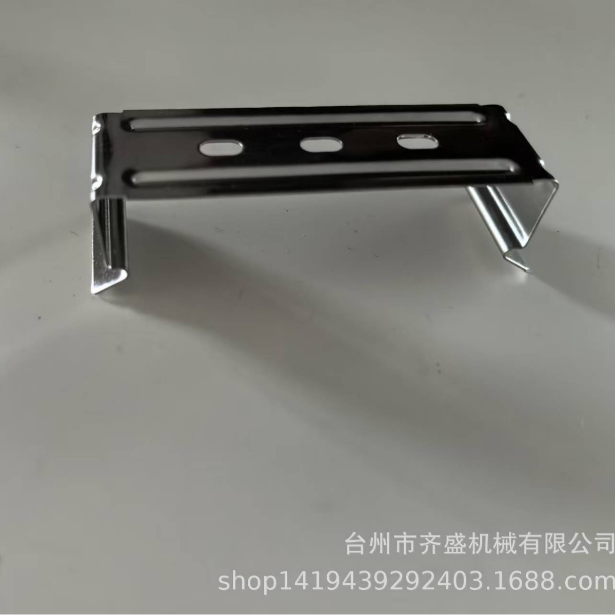 三防灯卡扣不锈钢爪扣灯具五金配件LED灯饰吊扣