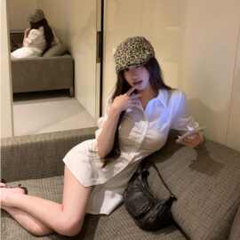 设计感修身褶皱翻领性感衬衫裙女小众辣妹收腰显瘦气质白色连衣裙