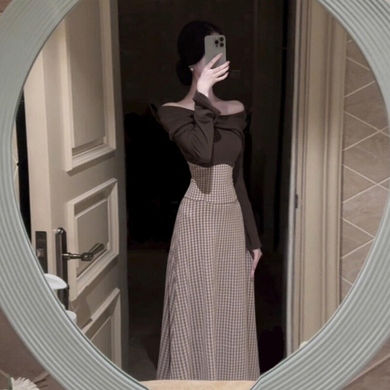 French Retro Coffee-Colored Plaid Patchwork Long-Sleeved Dress for Formal Occasions, Dignified Waist-Cinching A-Line Long Dress, Fall 2025 French Retro Coffee-Colored Plaid Patchwork Long-Sleeved Dress for Formal Occasions, Dignified Waist-Cinching A-Line Long Dress, Fall 2025