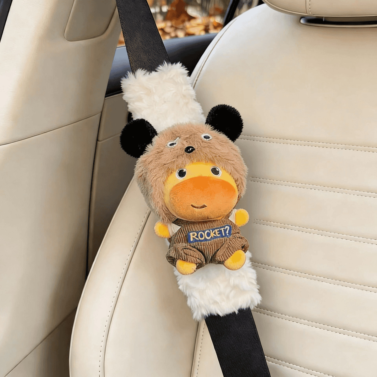 Capybara Lulu Car Seatbelt Shoulder Pads, a Pair of Couple's Seatbelt Anti-Wear Covers, Car Interior Decorations for Female Drivers