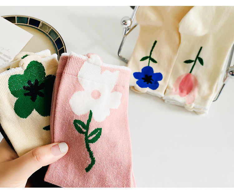 A Pair Quantity Daily, Sports Occasion Women's Sweet Simple Style Flower Nylon Cotton Crew Socks A Pair