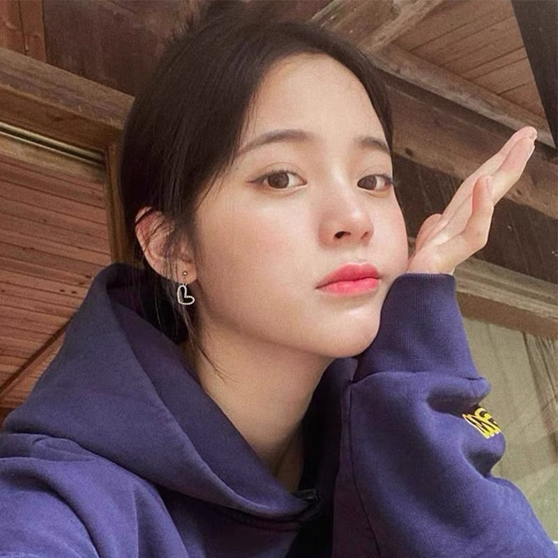 新款歐陽娜娜同款愛心耳釘2022年新款潮銀針日常春夏耳飾女批發