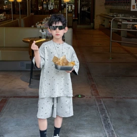 童裤;童套装;童T恤