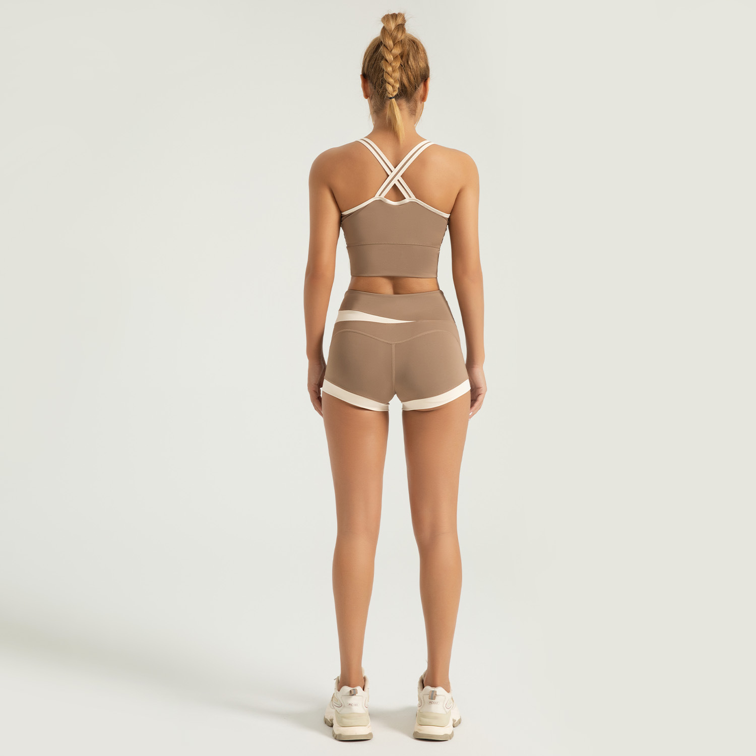 Juyi Tang zona transfronteriza set de yoga sin rastros desnudos estilo de moda de belleza de espalda para correr set de fitness para mujeres