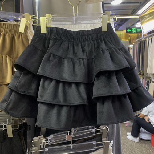 Korean-style solid-color elastic-waist tiered dress for women — spring/summer new collection, sweet, slimming, and flirty with ruffled hemlines and a voluminous silhouette.