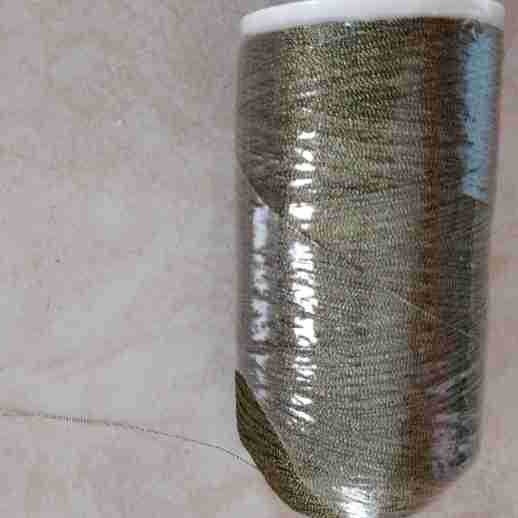 金箔纸捻制而成的深金线银黑包芯线几根合股横机用金属丝线纱