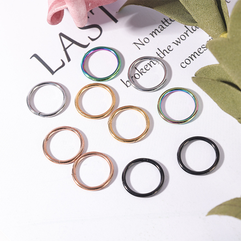 Silver pointed spike labret stud material detail