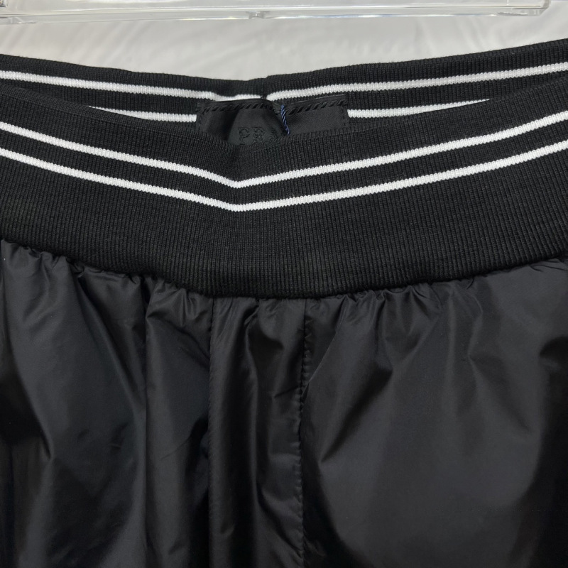Foreign Trade Cross-Border Transshipment Warehouse P Brand Bermuda Metal Triangle Logo Pique Fabric Shorts Unisex