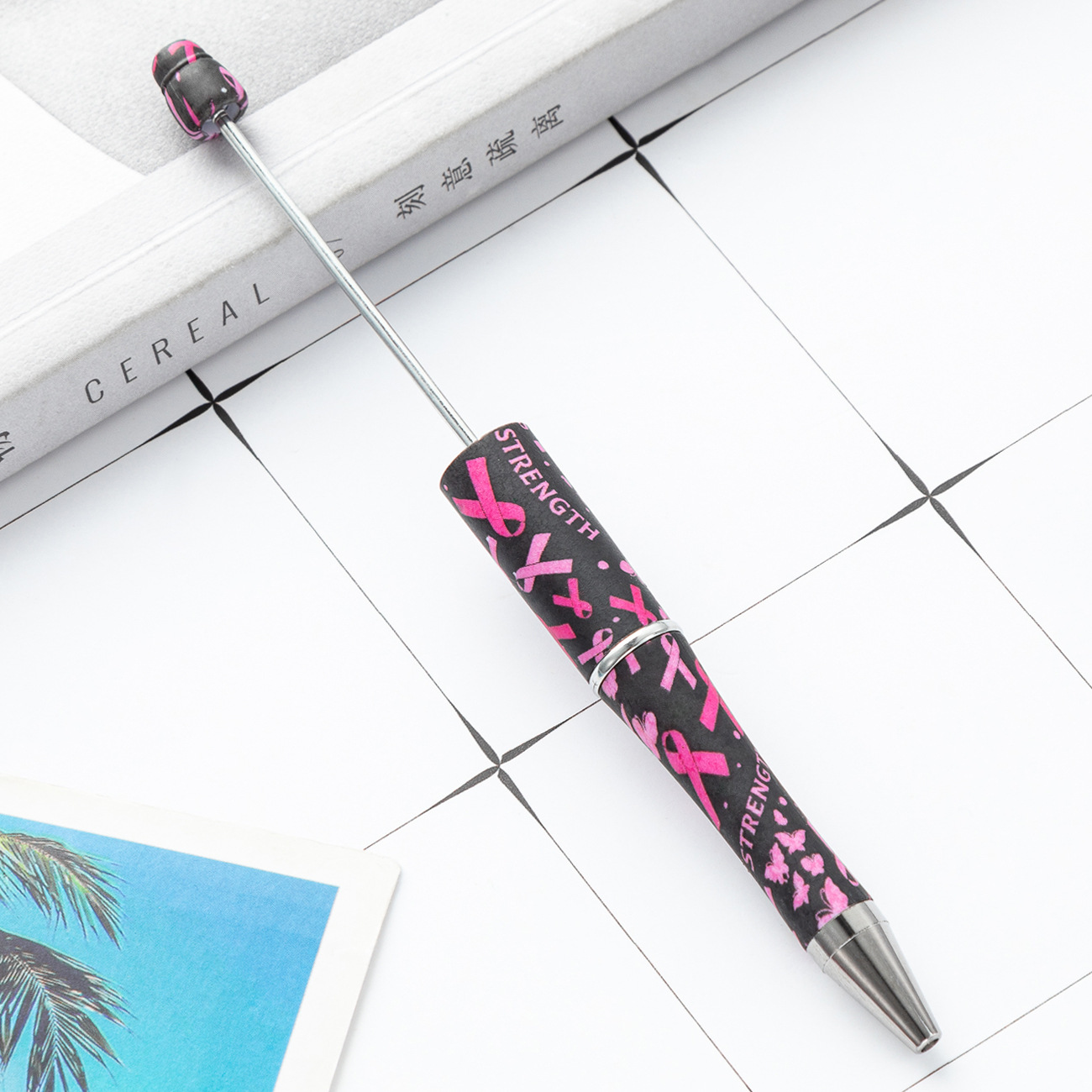 Pluma de cuentas de plástico bricolaje creativo hecho a mano estampado de leopardo pluma floral de cuentas de vaca impresión al por mayor nueva pluma de cuentas de plástico