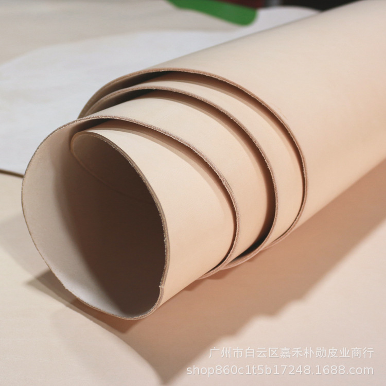 1.0-1.3-1.5mm原色の植物なめし革の木の膏の皮の手作業は内の皮のdiyの皮の材料を彫刻します。|undefined