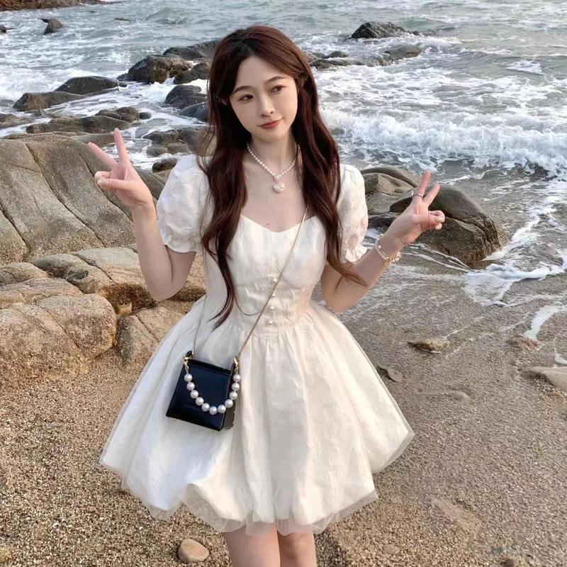 2026 Sweet First Love Dress Summer Waist-Cinching Slimming Mid-Length Spliced Mesh Flower Bud Dress for Petite Fashionistas 2026 Sweet First Love Dress Summer Waist-Cinching Slimming Mid-Length Spliced Mesh Flower Bud Dress for Petite Fashionistas