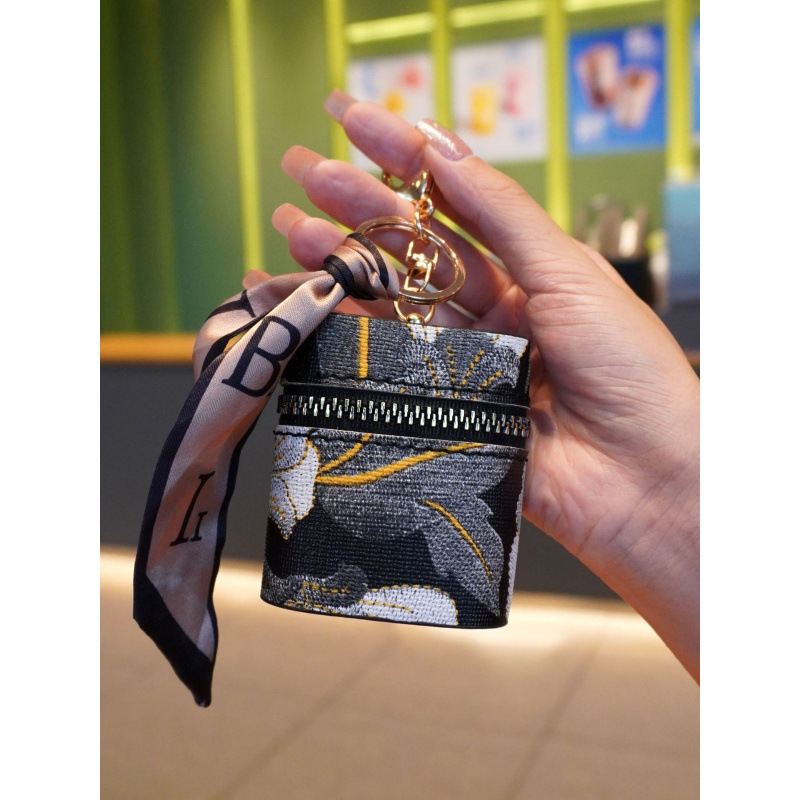New Mini Chinese Style Embroidered Earphone Case Coin Purse Keychain Portable Storage Bag Wireless Earphone Protective Cover New Mini Chinese Style Embroidered Earphone Case Coin Purse Keychain Portable Storage Bag Wireless Earphone Protective Cover