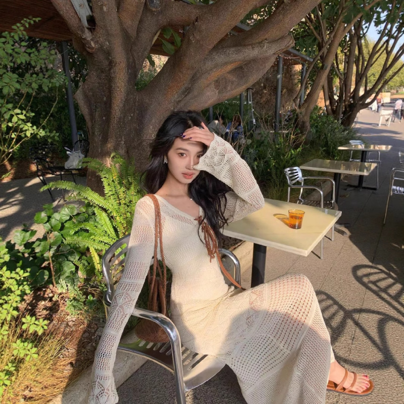 高级感法式镂空长袖白色连衣裙女夏季新款收腰显瘦别致绝美长裙子|undefined