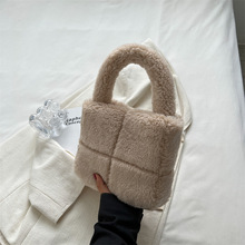 跨境毛毛包批发2022冬季新款潮时尚毛绒包包手提包小众设计手拎包