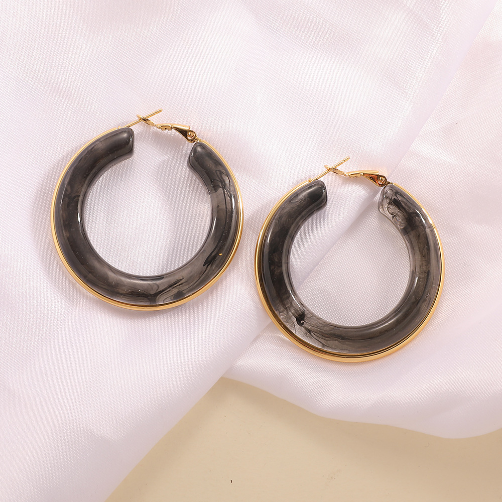 Europa y los Estados Unidos exagerado color gradiente retro ins estilo C aretes de resina aretes de aretes de acero inoxidable aretes al por mayor