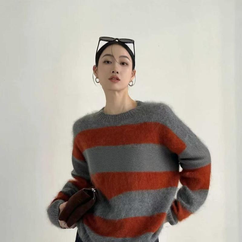 Xu Dafan Customized 6% Cashmere 94% Wool Fluffy Brushed Knit Sweater, Autumn Winter Cloud Loose Striped Sweater for Women Xu Dafan Customized 6% Cashmere 94% Wool Fluffy Brushed Knit Sweater, Autumn Winter Cloud Loose Striped Sweater for Women