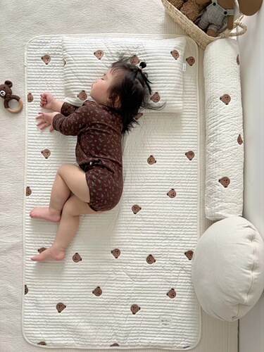 Ins Korea Baby Bed Clip Padded Cover, Baby Kids Interlocking Padded Bed Sheet Cover, Grade A 100% Cotton Bed Cover