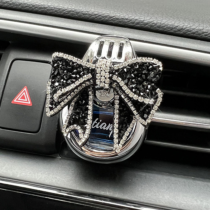 Perfumes de automóviles aromáticos aire acondicionado ventilación perfumes duraderos artículos de decoración de automóviles adornos para hombres y mujeres