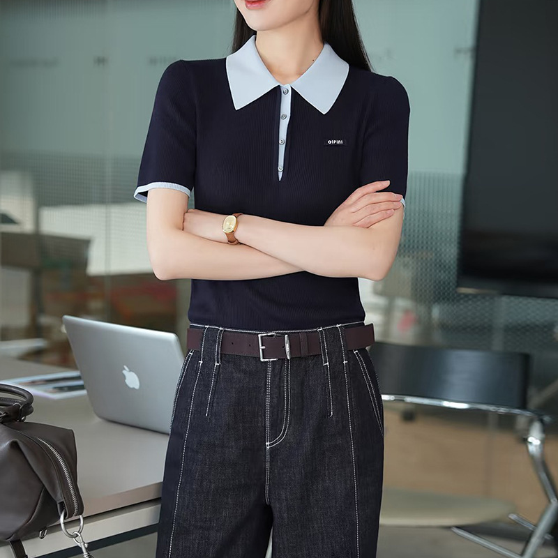 Same style as in the mall, 2026 spring new fashion versatile color-blocking faux two-piece short-sleeve knit top for women 1H4130471G Same style as in the mall, 2026 spring new fashion versatile color-blocking faux two-piece short-sleeve knit top for women 1H4130471G