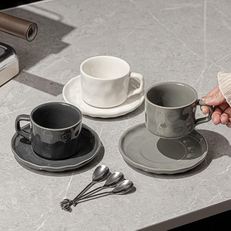 Juego de té de la tarde europeo exquisito de gama alta taza de café de lujo ligero